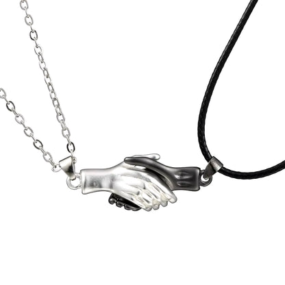 Magnetic Couple Necklace - Hand-in-Hand Pendant Set for Lovers